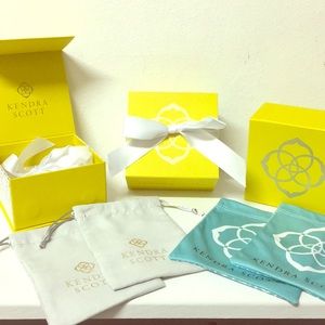 Kendra Scott Jewelry Boxes & Dust Bags